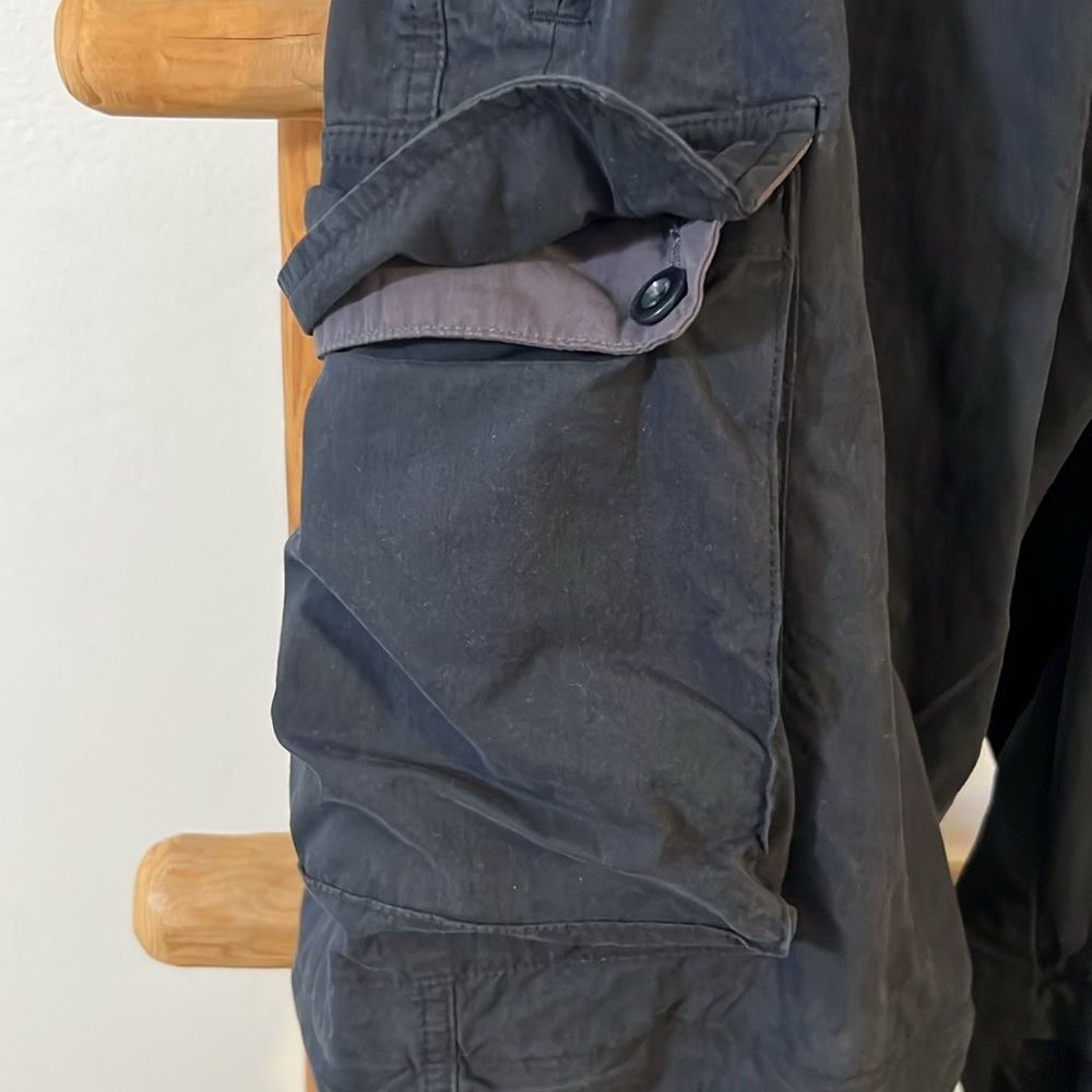 Nautica Men's Dark Cargo Pants - Picture 6 of 9